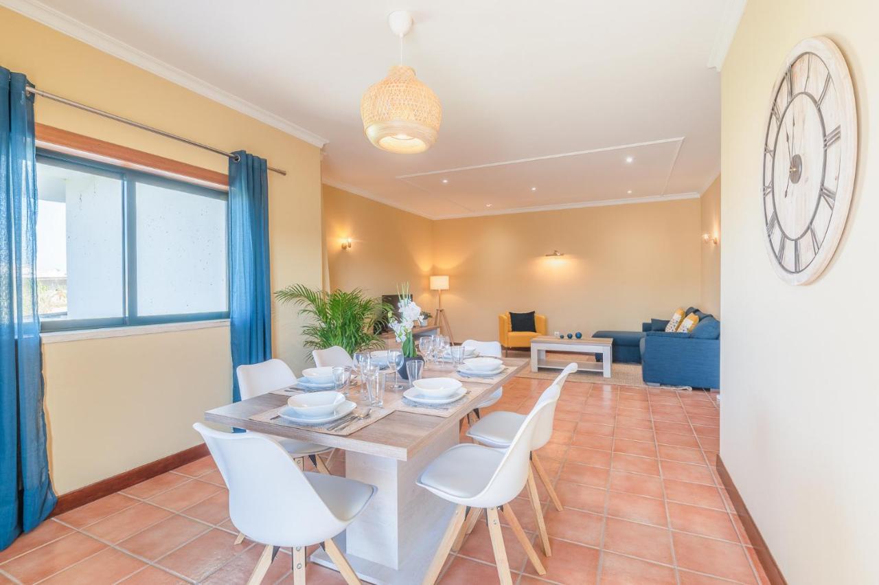 #071 Maria Luisa By Holidays Apartment *